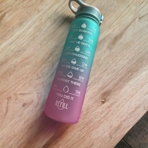 Gradient Blue & Purple 32 Oz  Motivational BPA Free Water Bottle